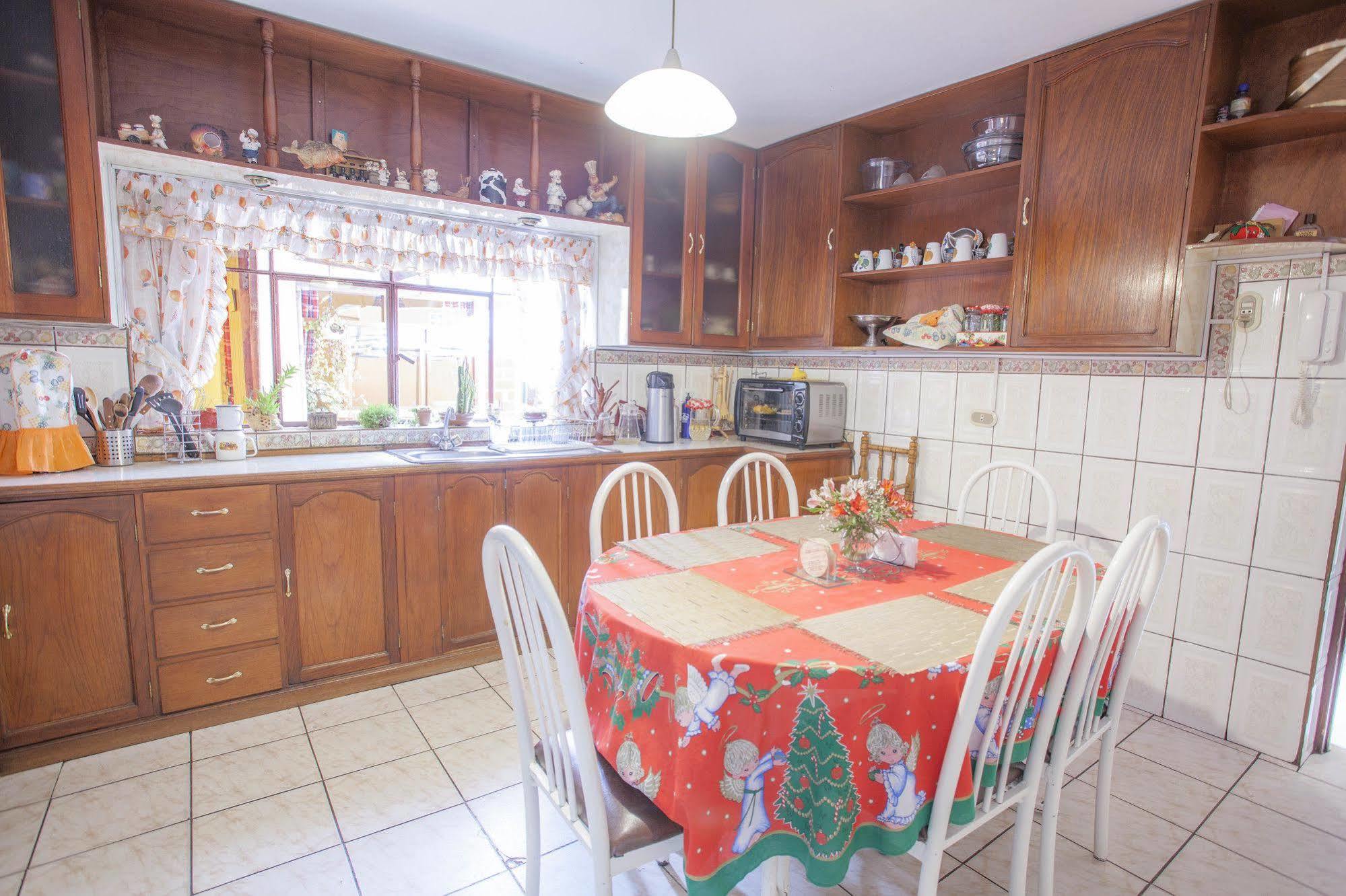 Alojamiento Soledad Huaraz  Buitenkant foto